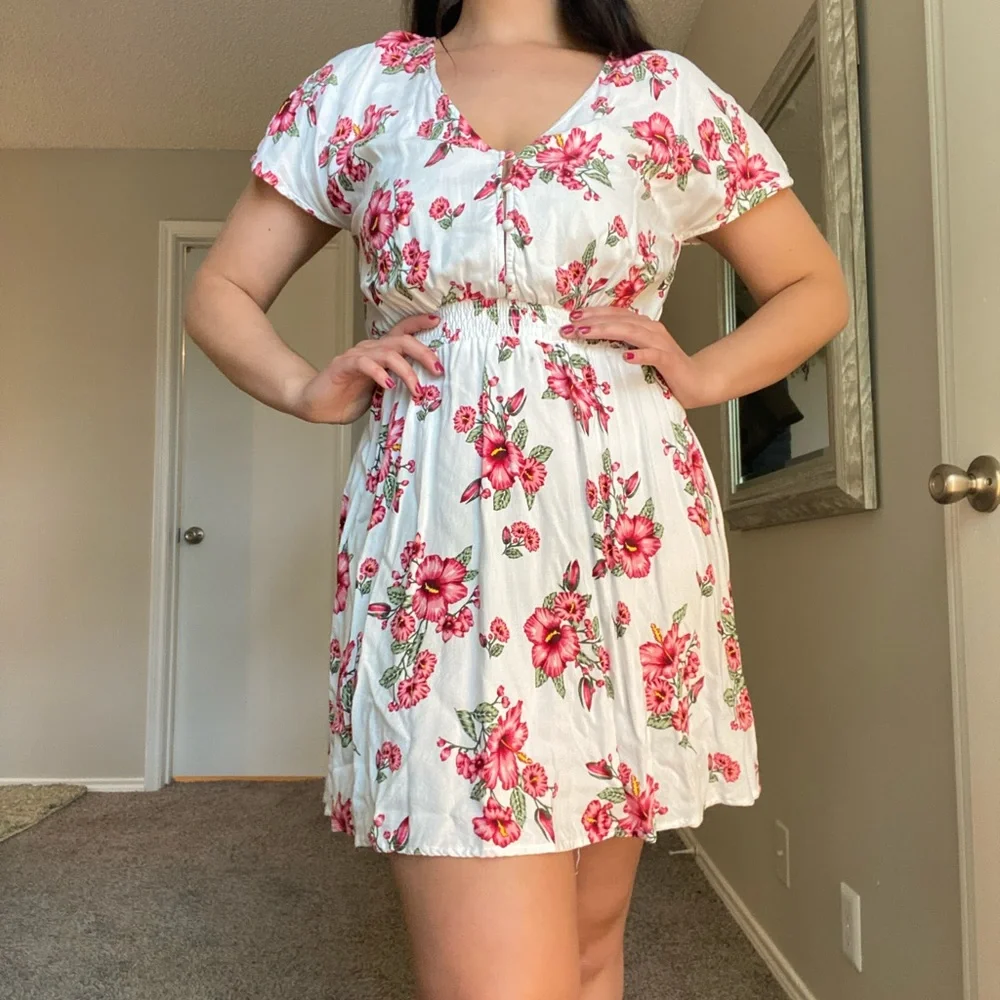 H&M floral dress; white mini dress with pink hydrangeas; breathable fabric. - Picture 5 of 7